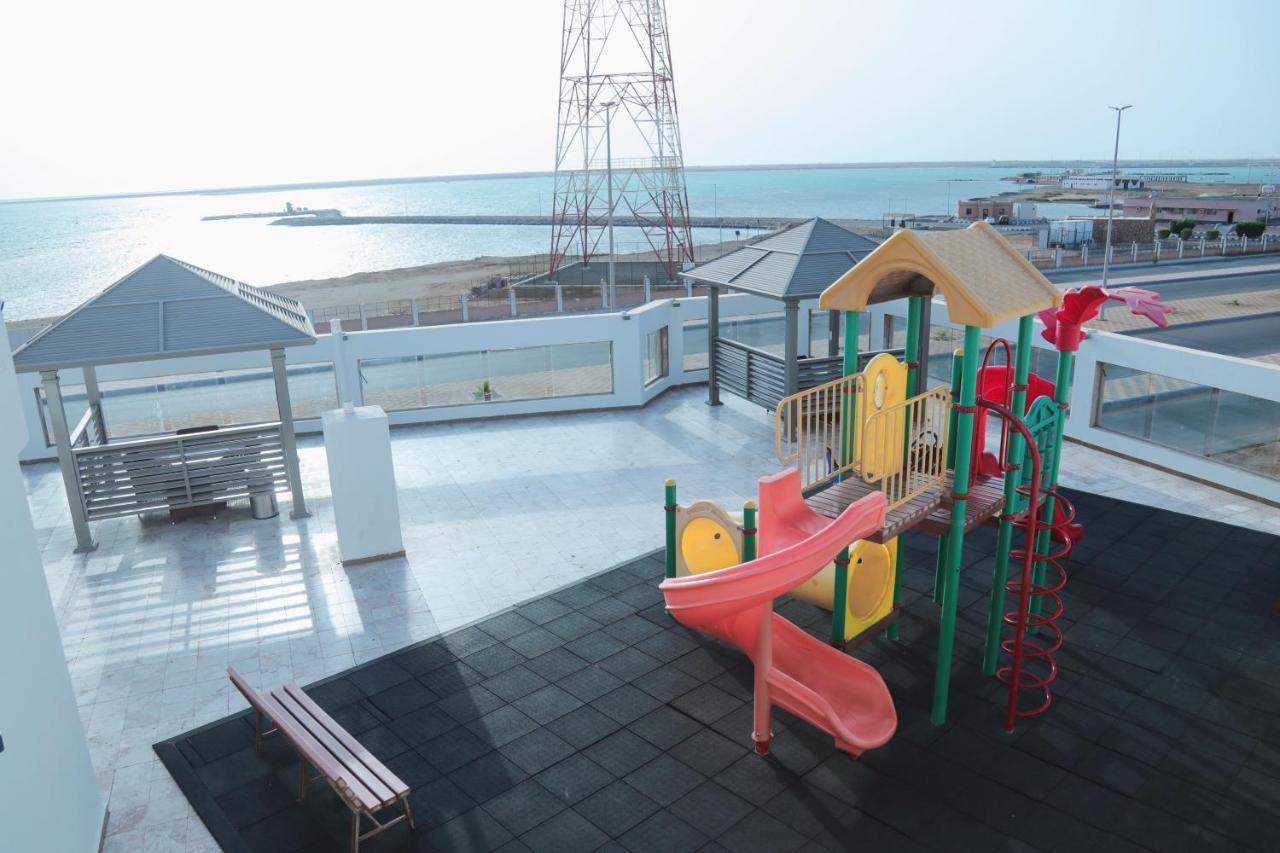 Sand Beach Suites Rayyis Extérieur photo
