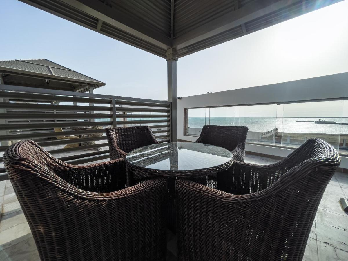 Sand Beach Suites Rayyis Extérieur photo
