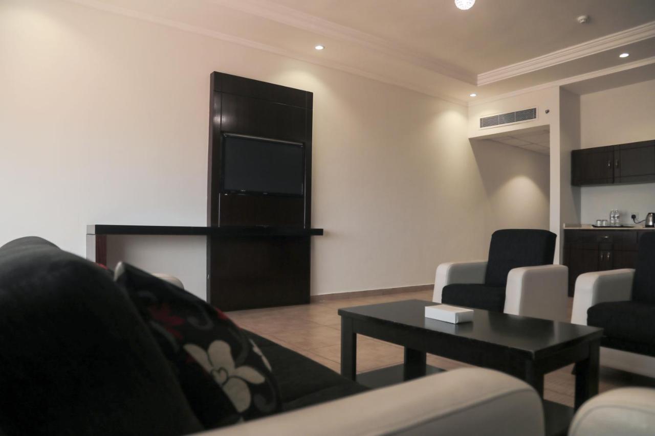 Sand Beach Suites Rayyis Extérieur photo